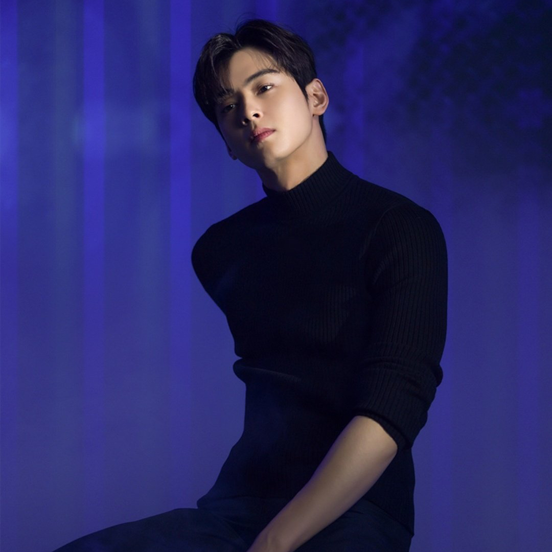 아스트로의 최신 사진