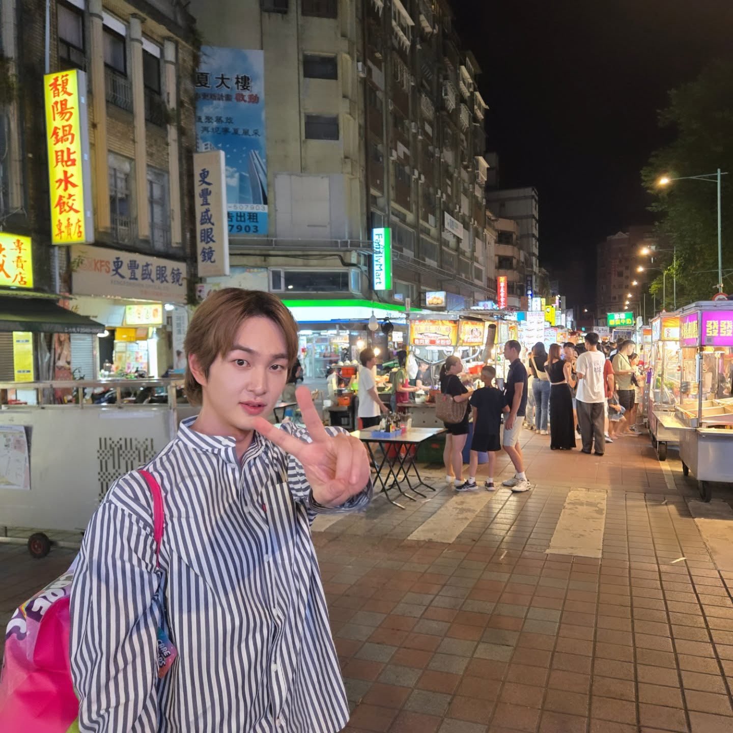 Potret di balik layar SHINee
