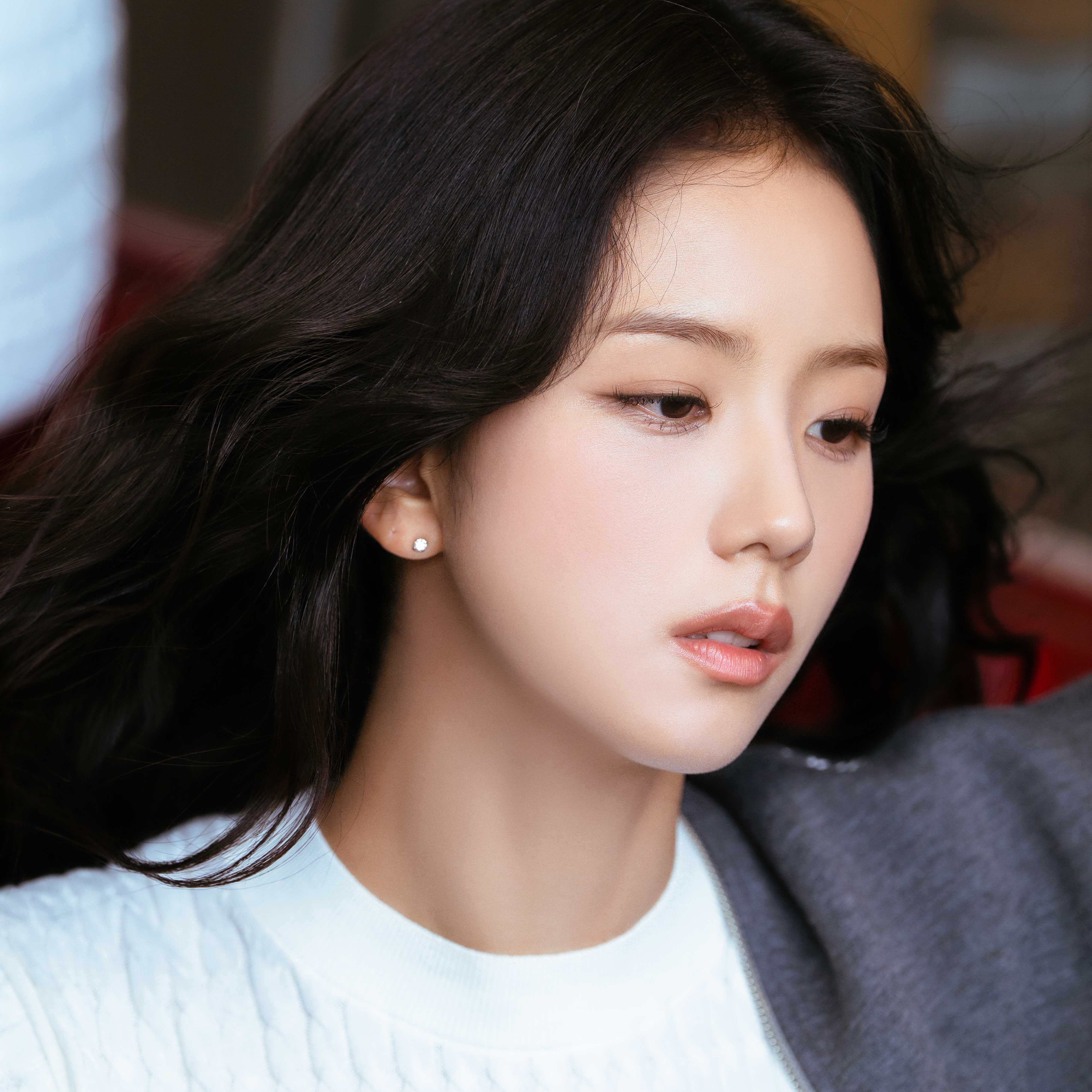 Latest photo of Jisoo (BLACKPINK)