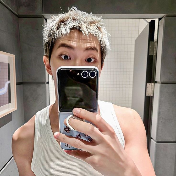 Latest photo of RM (BTS)