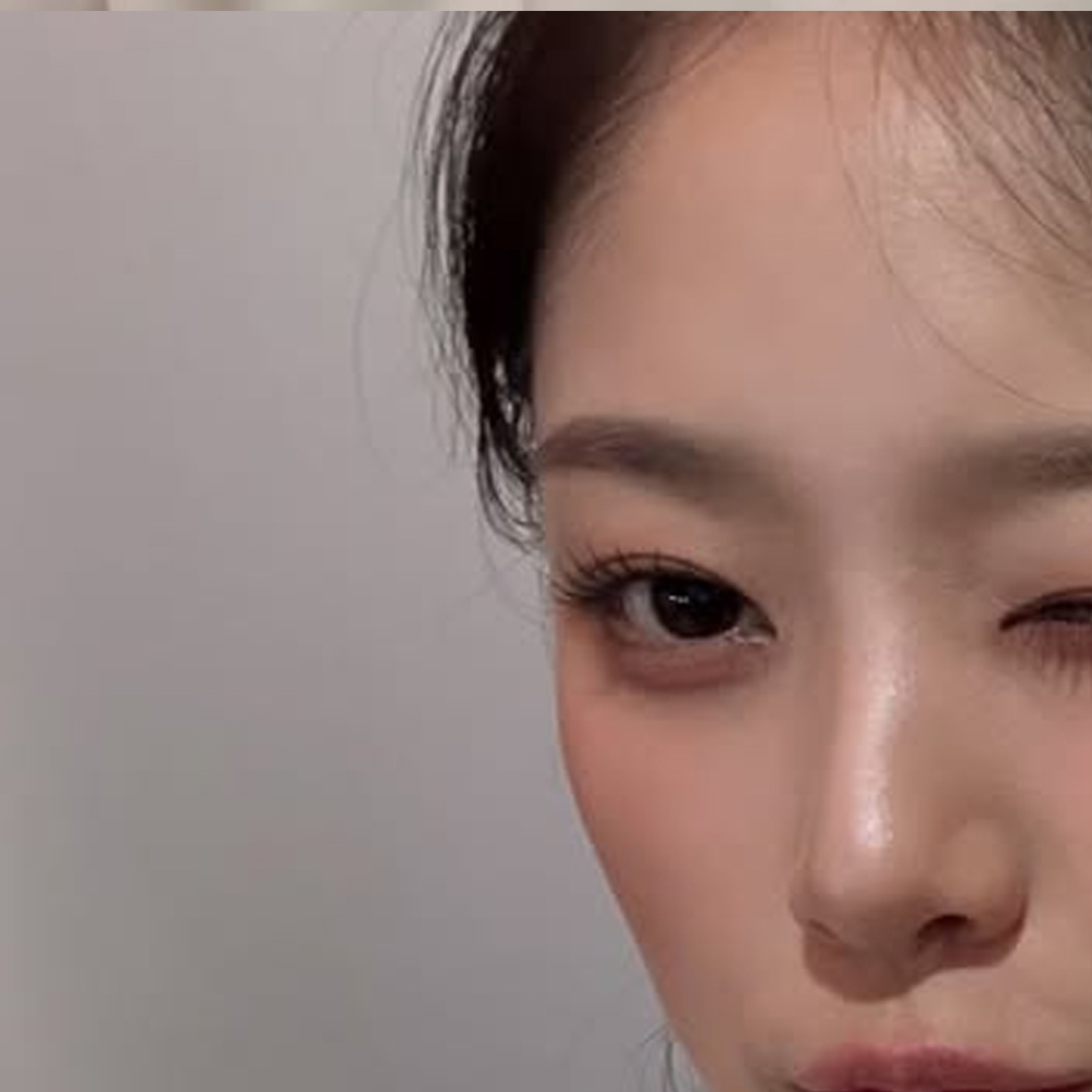 Behind-the-scenes cut of HyunJin (Loossemble)