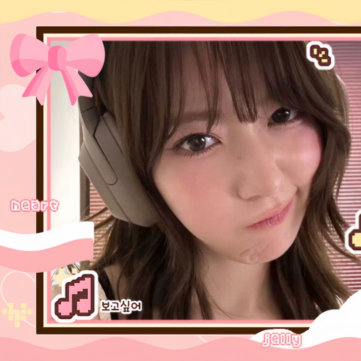 Behind-the-scenes cut of Sakura (LE SSERAFIM)