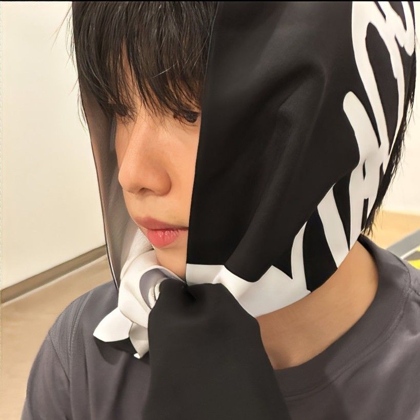 Latest photo of Jeong Sewoon