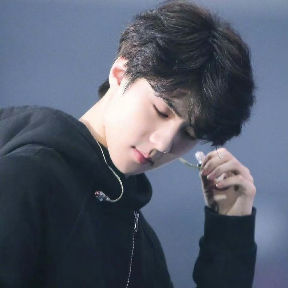 세훈 (EXO)의 비하인드 컷