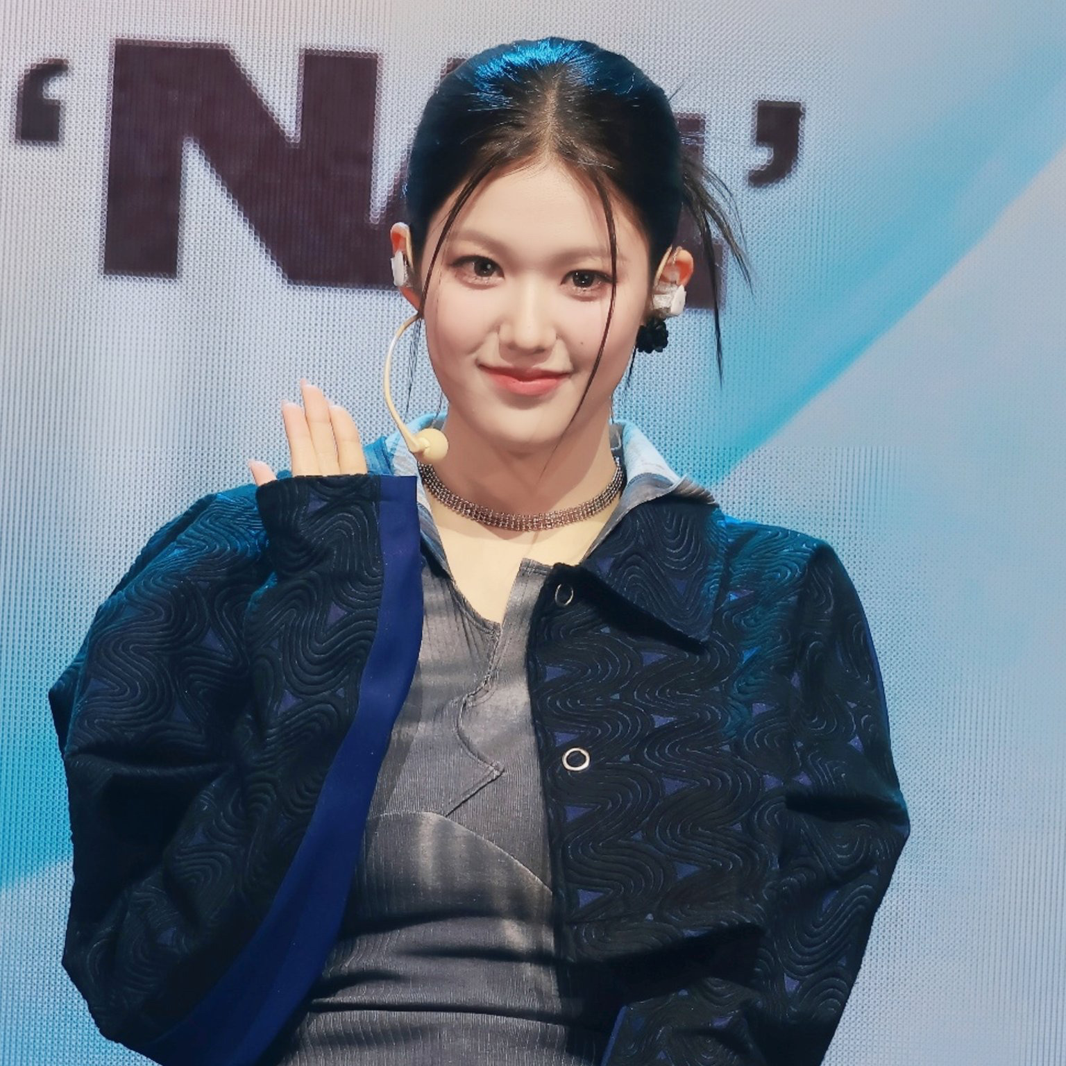 A moment captured by Yoon Jiyoon (izna)'s fan