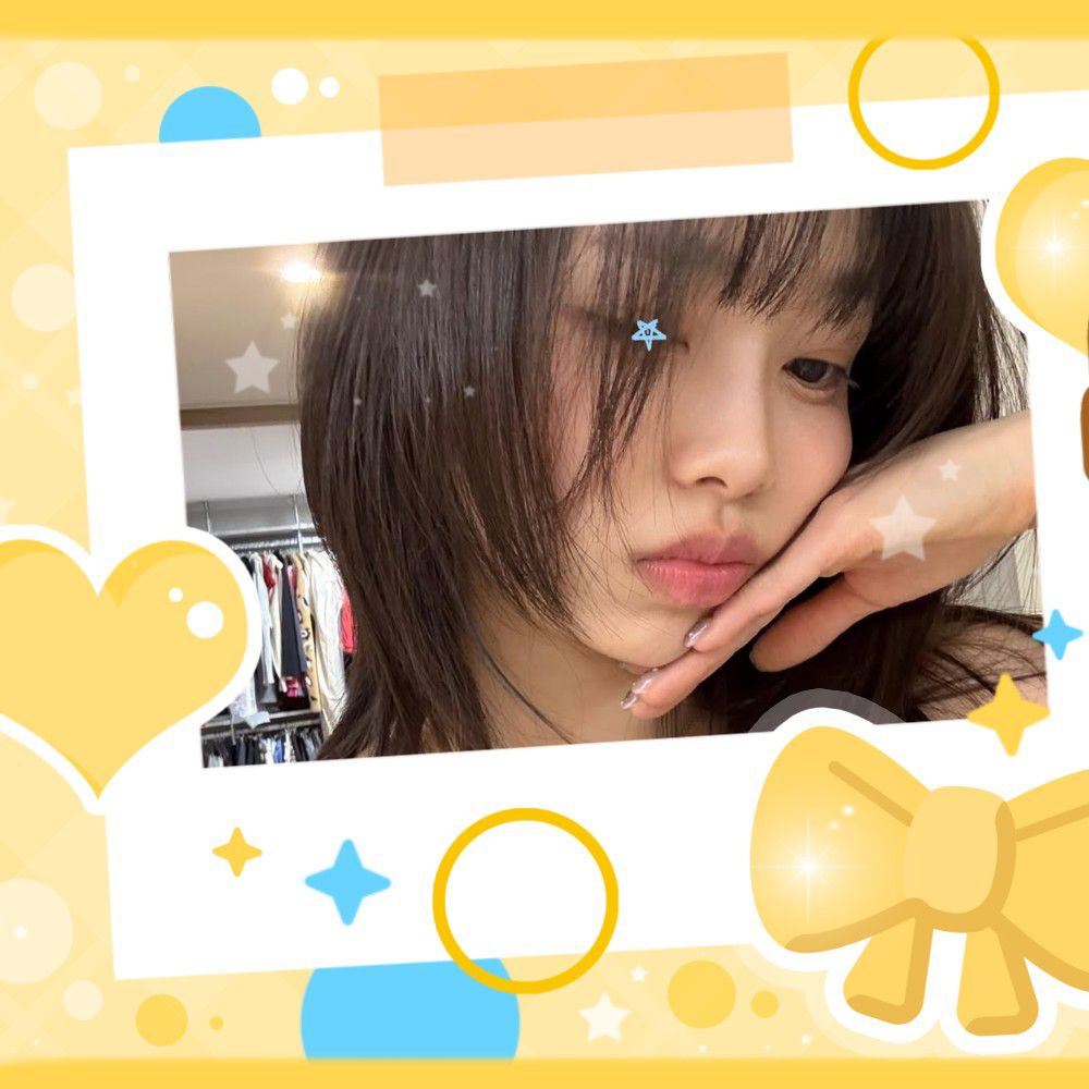 Recent activity shot of Chuu