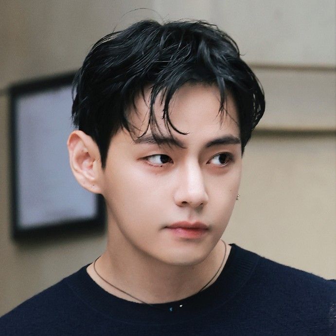 Foto terbaru V (BTS)