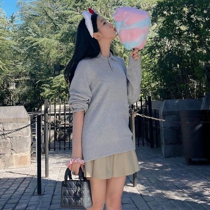 Latest photo of Jisoo (BLACKPINK)