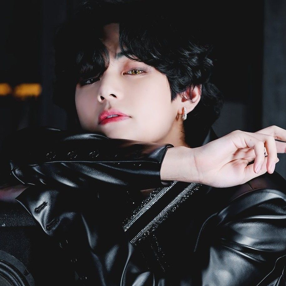 V (BTS)の最新写真