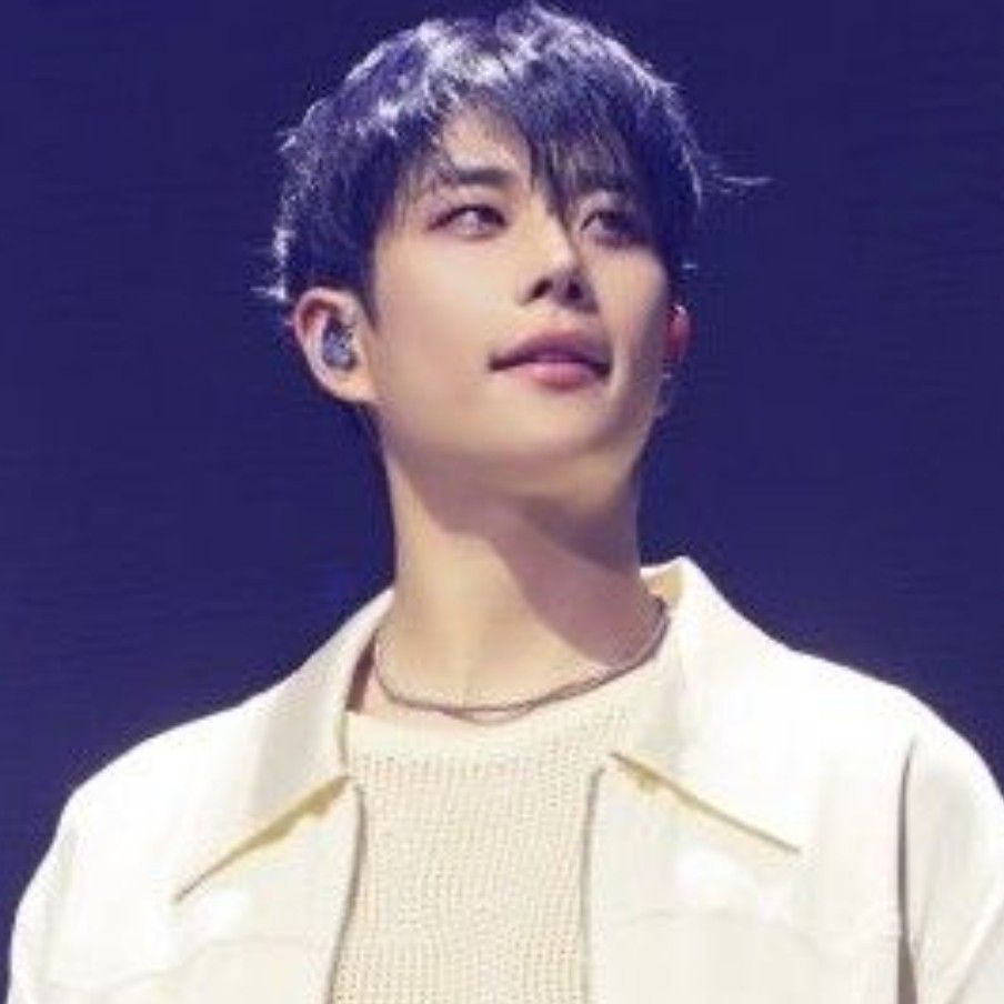 Latest photo of MJ (ASTRO)