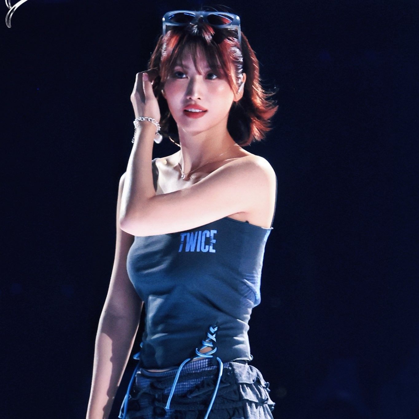 Potret di balik layar Momo (TWICE)