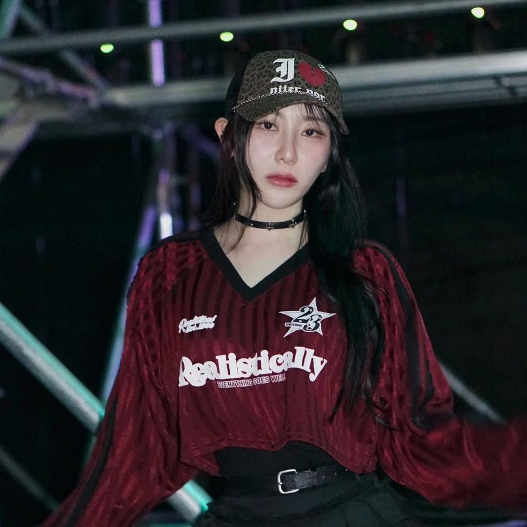 Latest photo of Lee Chaeyeon
