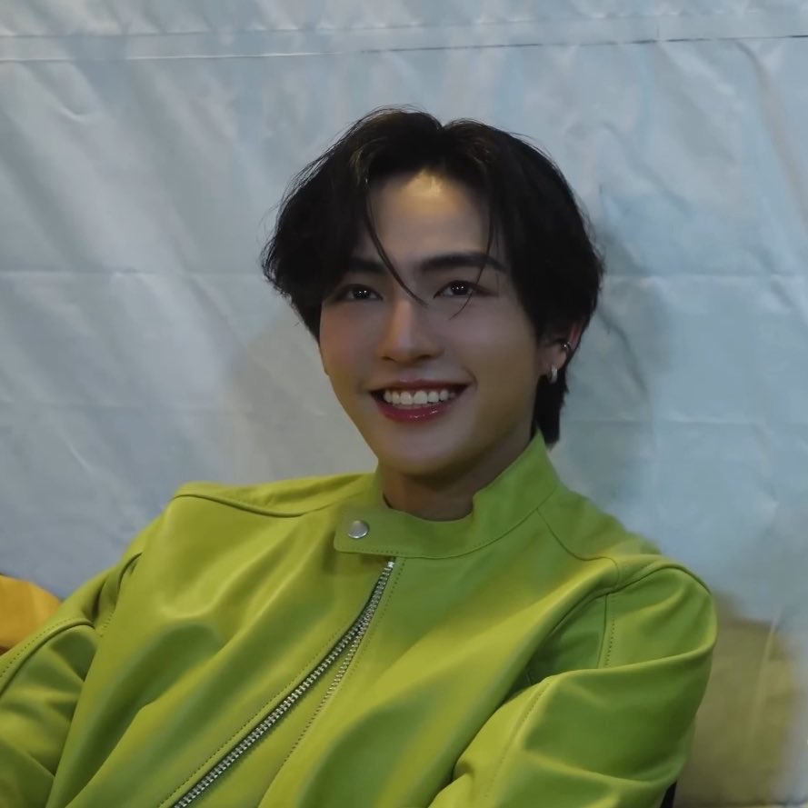 Behind-the-scenes cut of Heart (BUS)