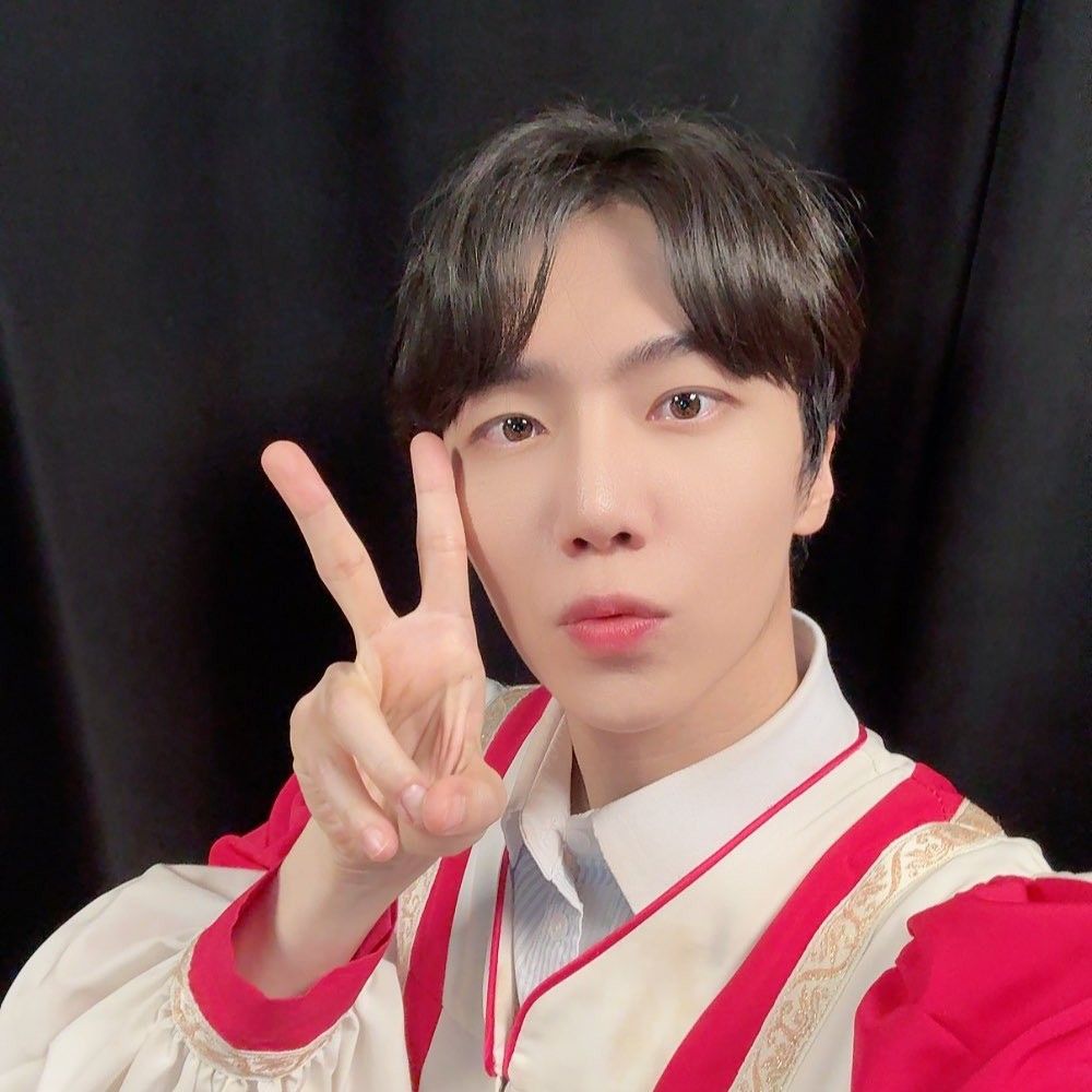 Behind-the-scenes cut of Jinho (PENTAGON)