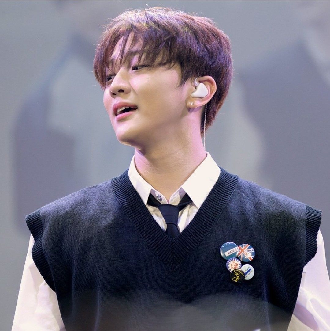 Recent activity shot of Hong Joochan (GoldenChild)