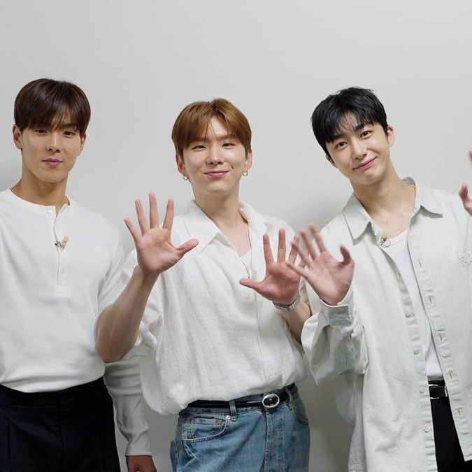 Behind-the-scenes cut of MONSTA X