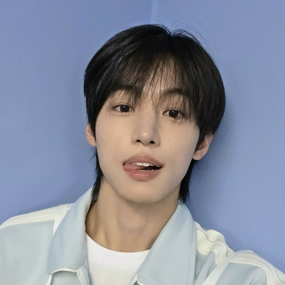 Behind-the-scenes cut of Jang yonghoon (IDID)