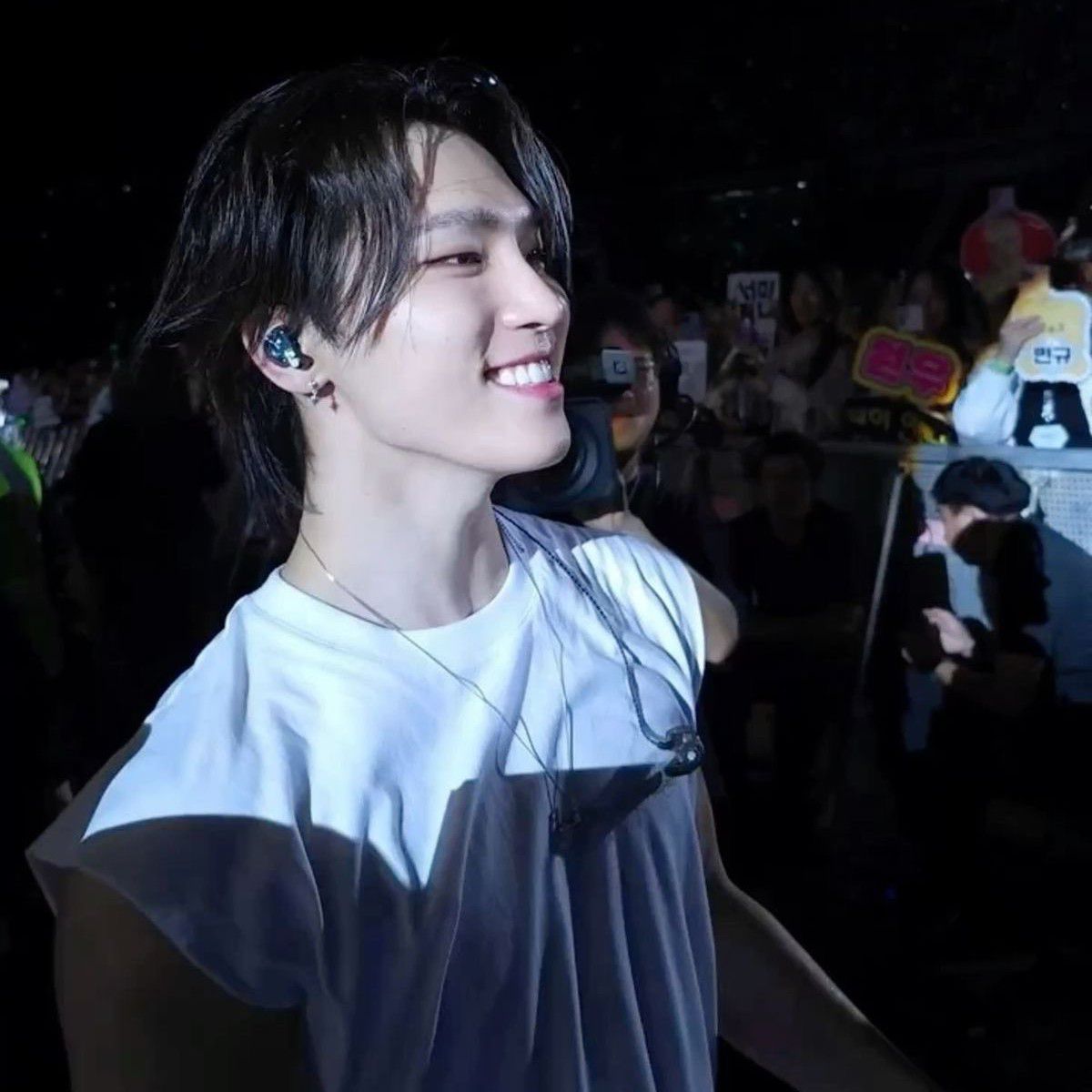 A moment captured by Dino (SEVENTEEN)'s fan
