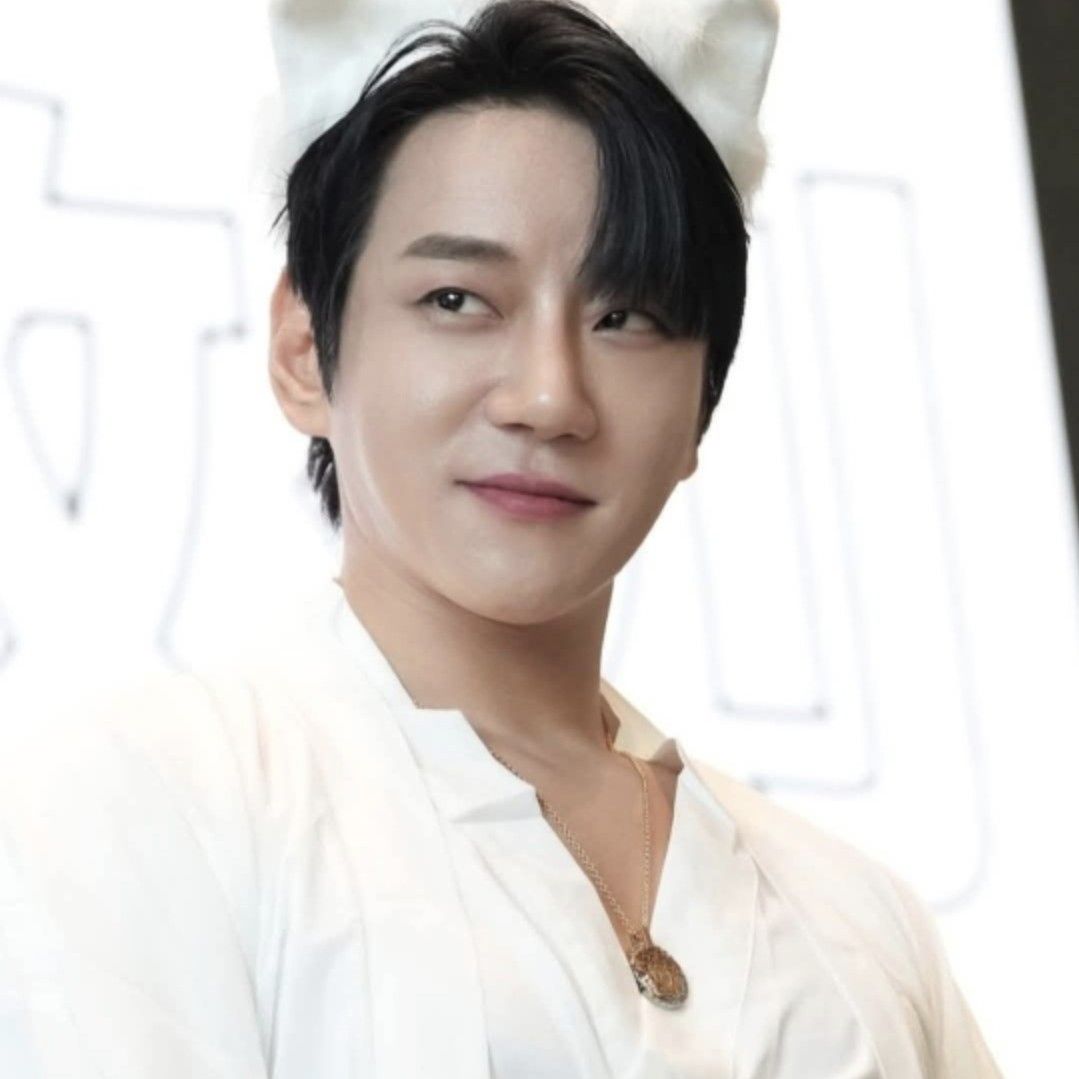 Behind-the-scenes cut of Hwang Chiyeol