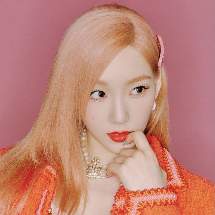 Latest photo of Taeyeon (Girls' Generation)