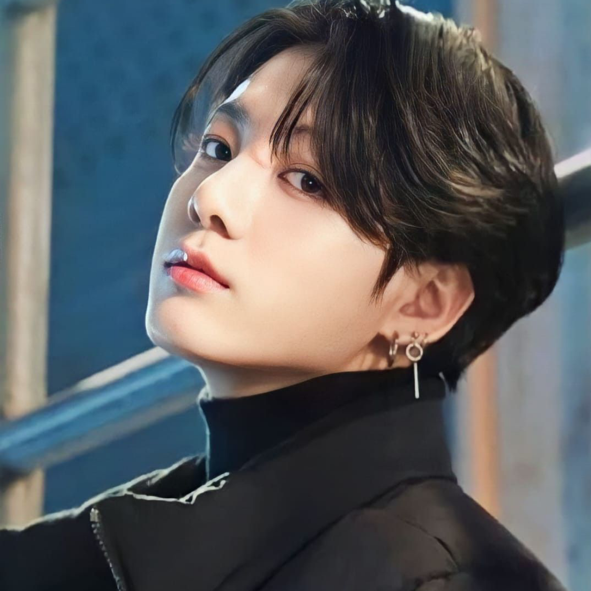 Foto aktivitas terbaru Jungkook (BTS)