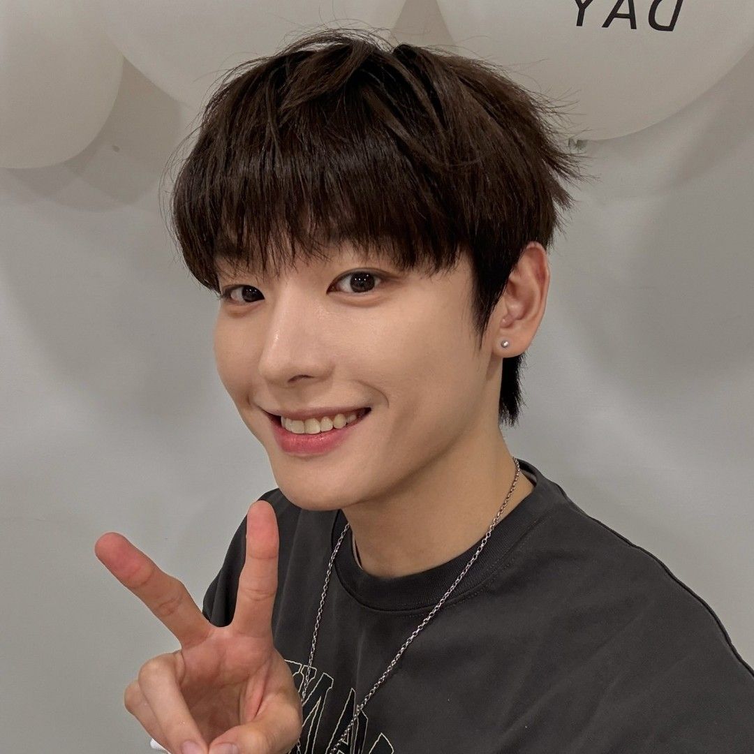 A moment captured by Inseong (SF9)'s fan