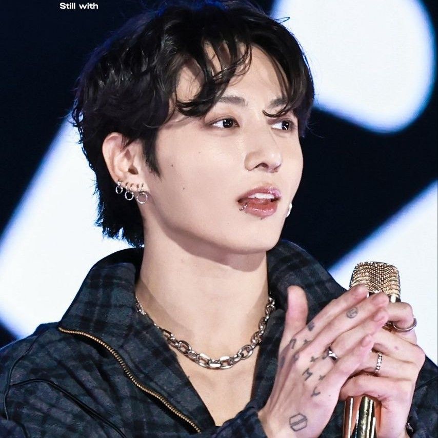 柾国 (防弹少年团)的最新活动照片