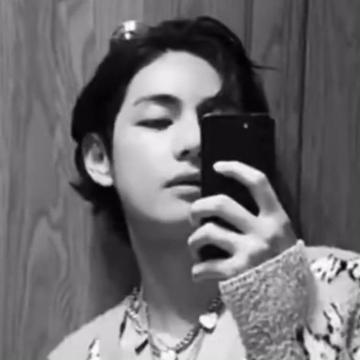 뷔 (방탄소년단)의 비하인드 컷