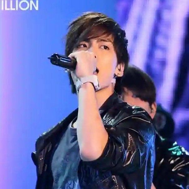 Recent activity shot of Jonghyun (SHINee)