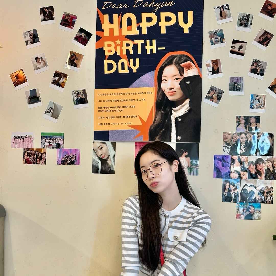 Behind-the-scenes cut of Dahyun (TWICE)