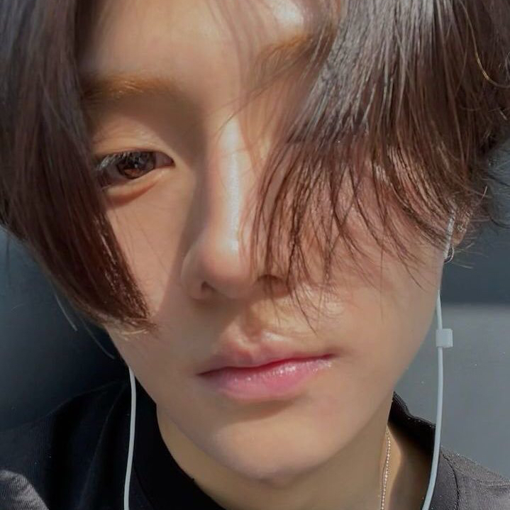 Recent activity shot of Lee Sangwon