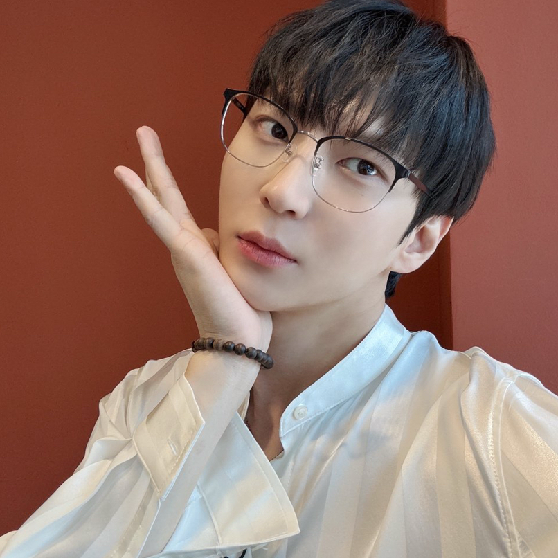 Latest photo of LEO (VIXX)