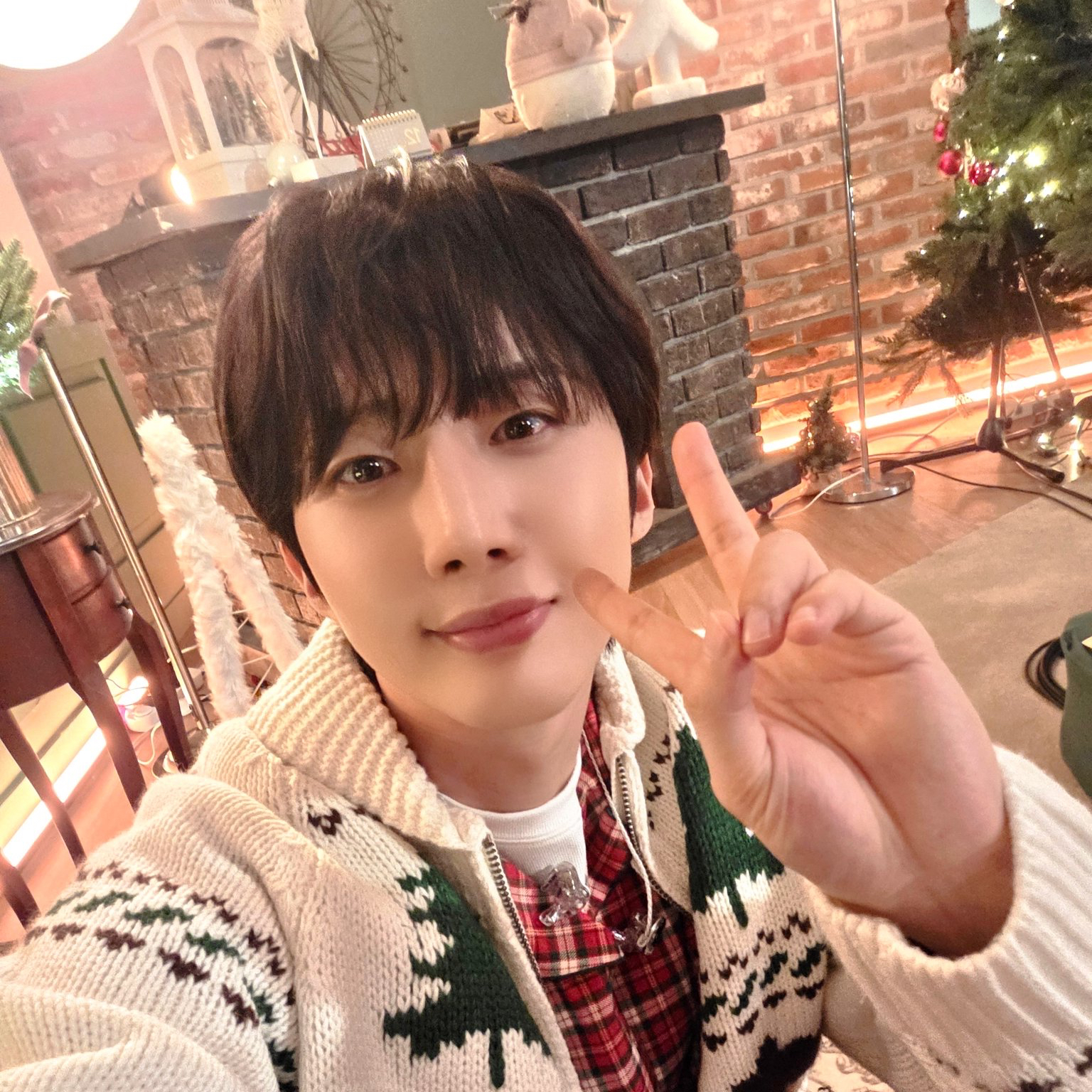 Behind-the-scenes cut of PENTAGON