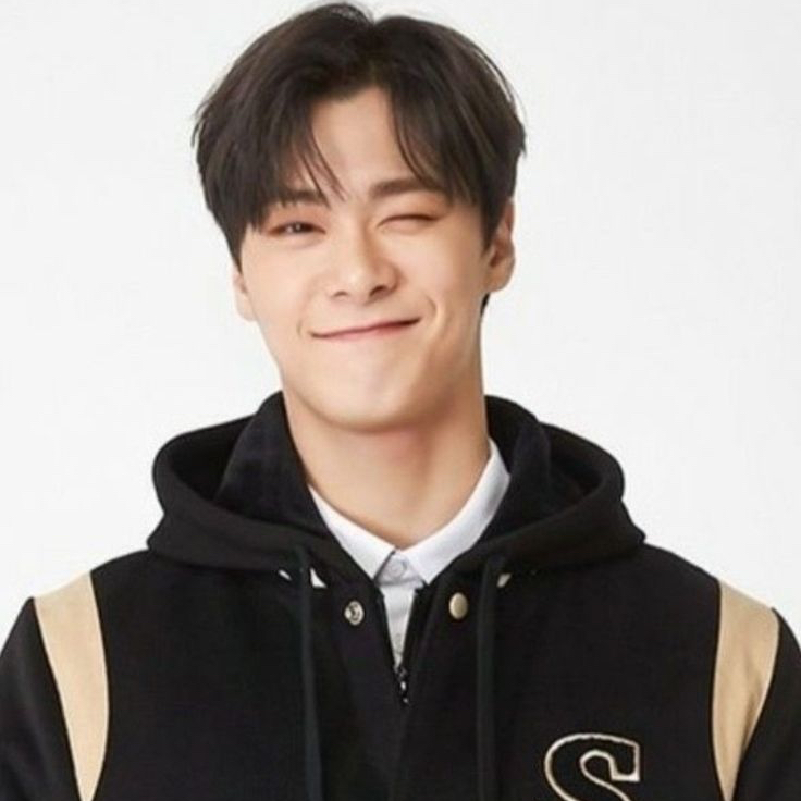 A moment captured by Moonbin (ASTRO)'s fan