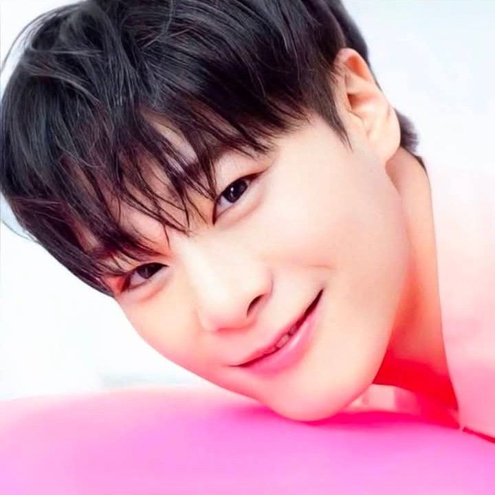 Latest photo of Moonbin (ASTRO)