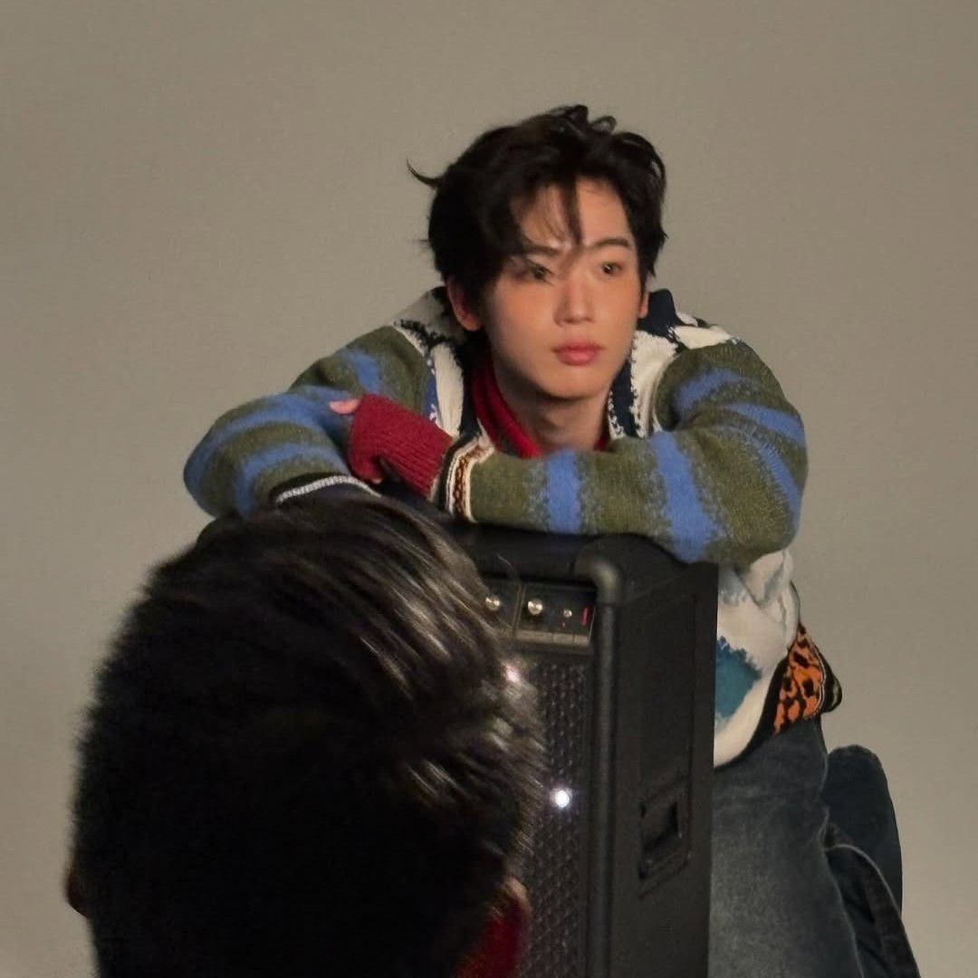 A moment captured by Kim Yohan (WEi)'s fan