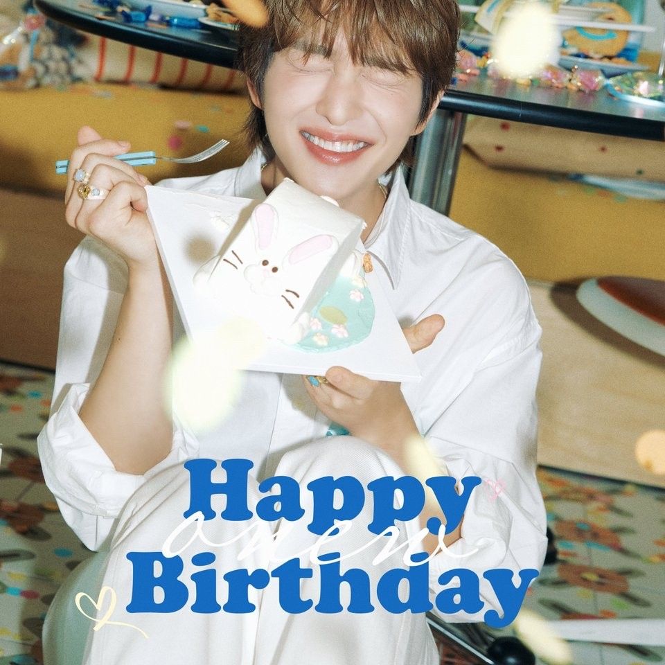 Recent activity shot of Onew (SHINee)