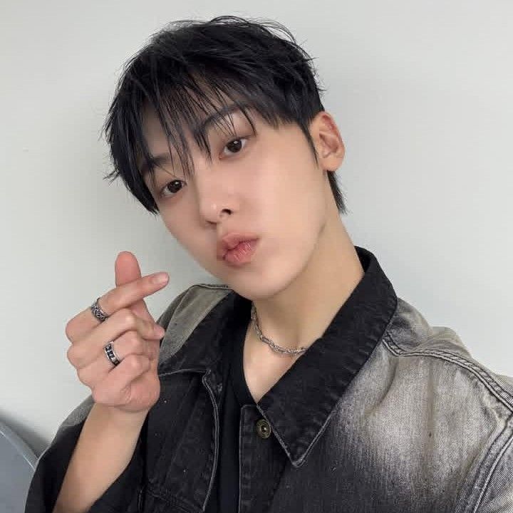 ASTROの舞台裏ショット