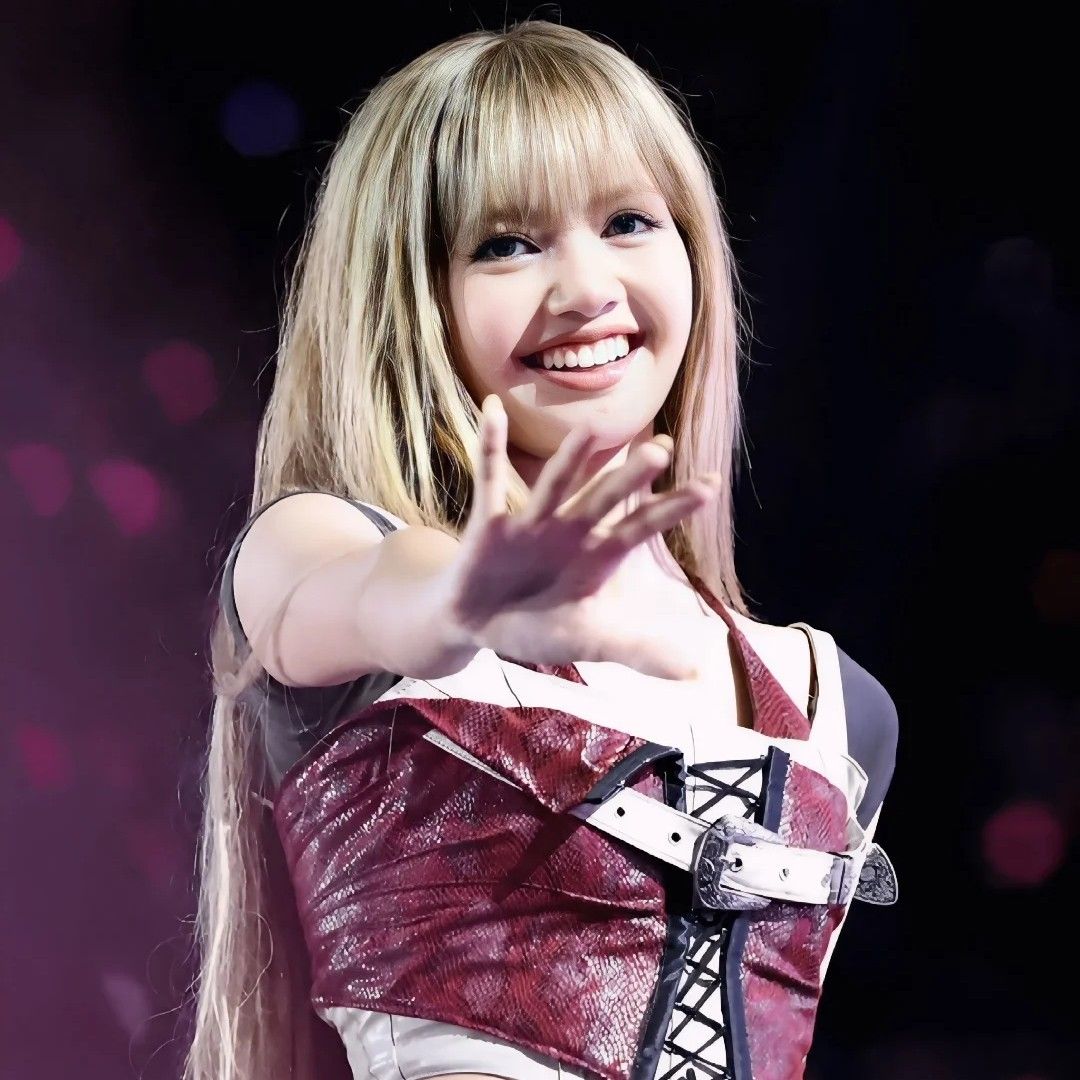 Lisa (BLACKPINK)的最新活動照片
