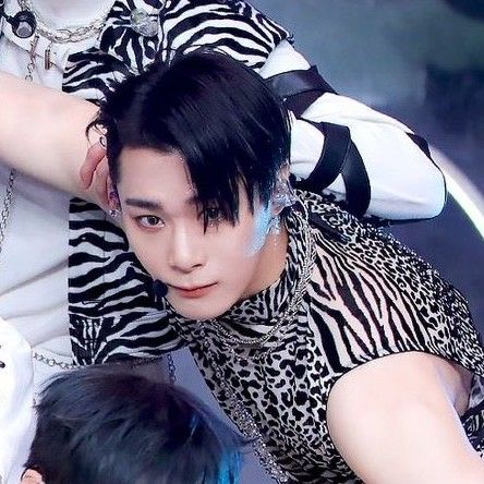 Latest photo of Moonbin (ASTRO)