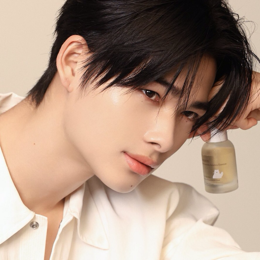 Recent activity shot of NI-KI (ENHYPEN)