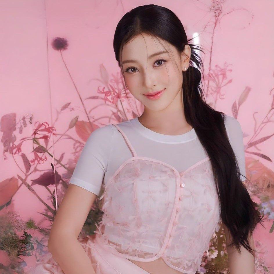 志效 (TWICE)的幕後花絮