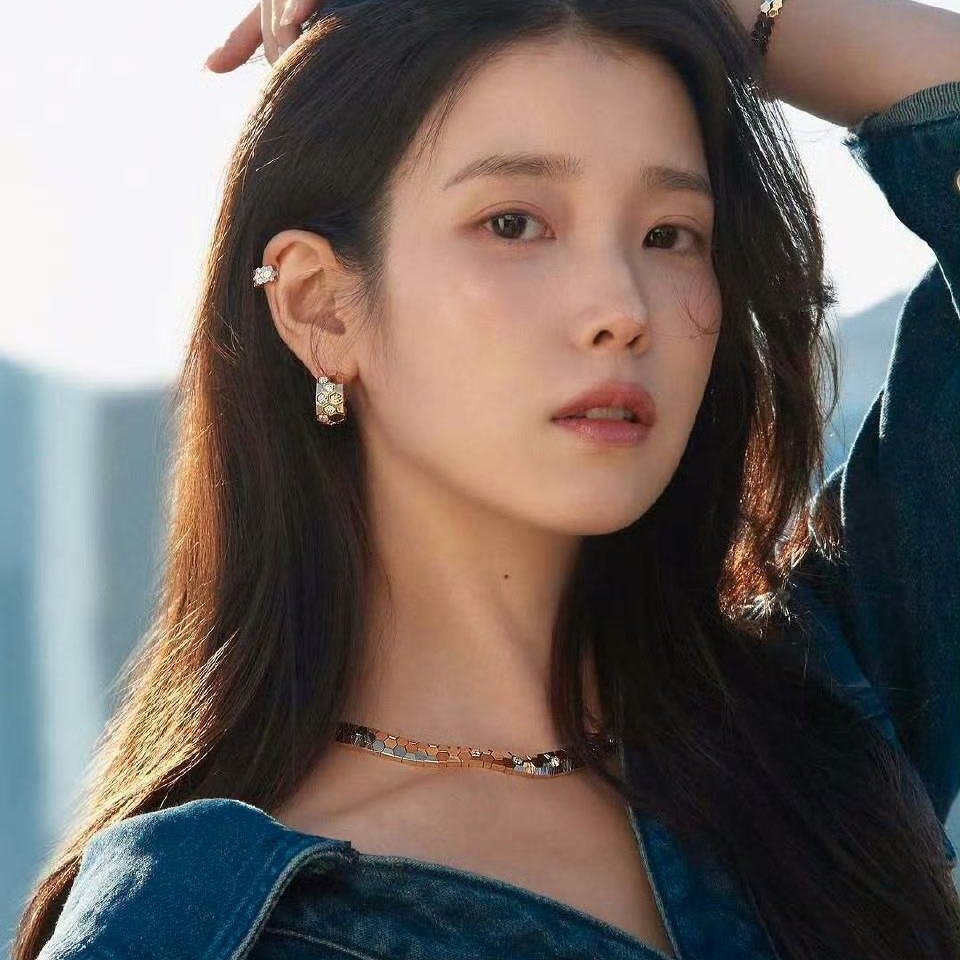Latest photo of IU