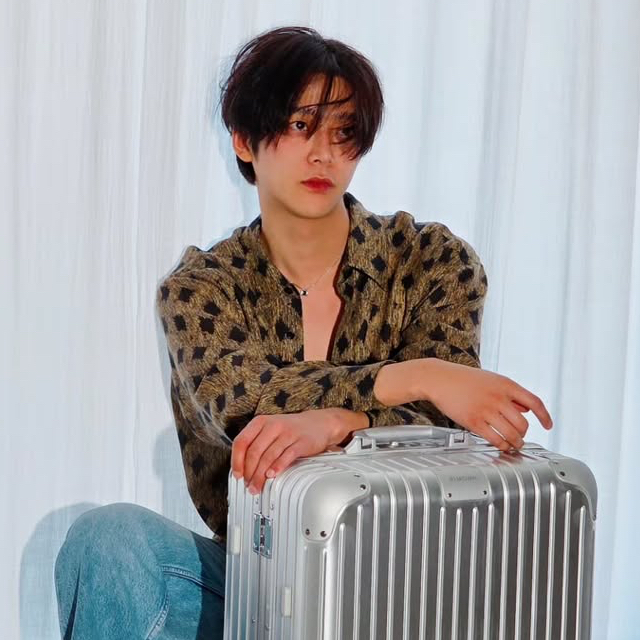 Behind-the-scenes cut of Rowoon