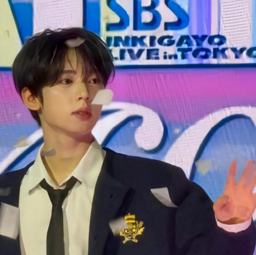 韩维辰 (ZEROBASEONE)的幕后花絮