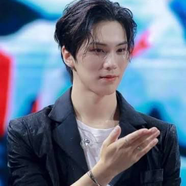 아스트로 최근 활동샷