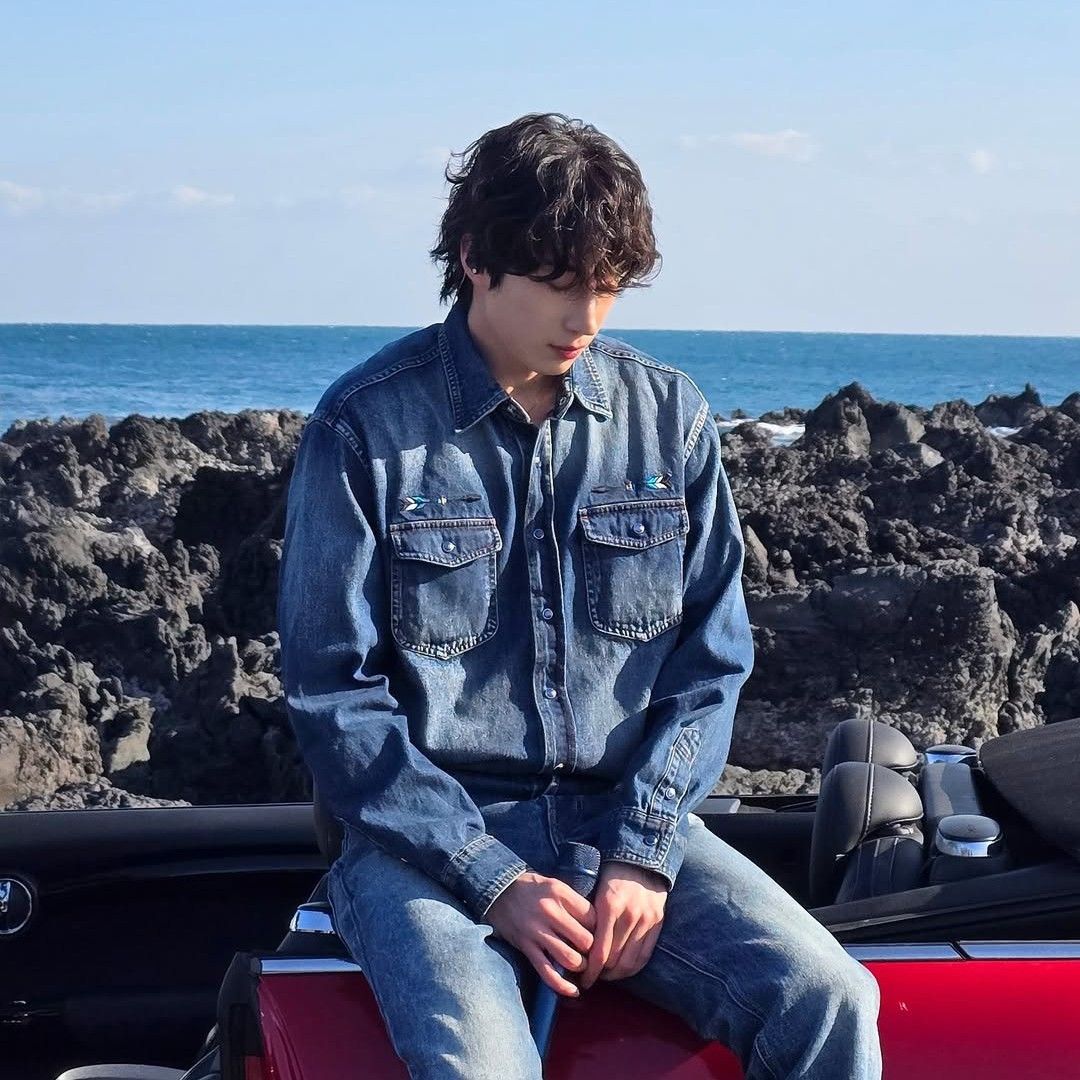 Behind-the-scenes cut of Han Seungwoo