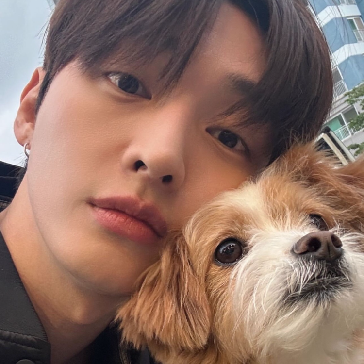 Recent activity shot of Yoon Jisung