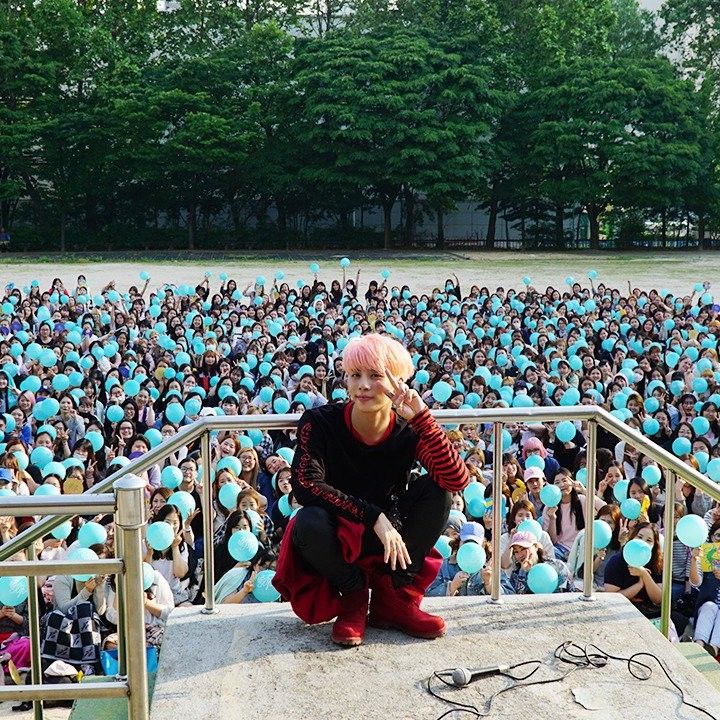 Latest photo of Jonghyun (SHINee)