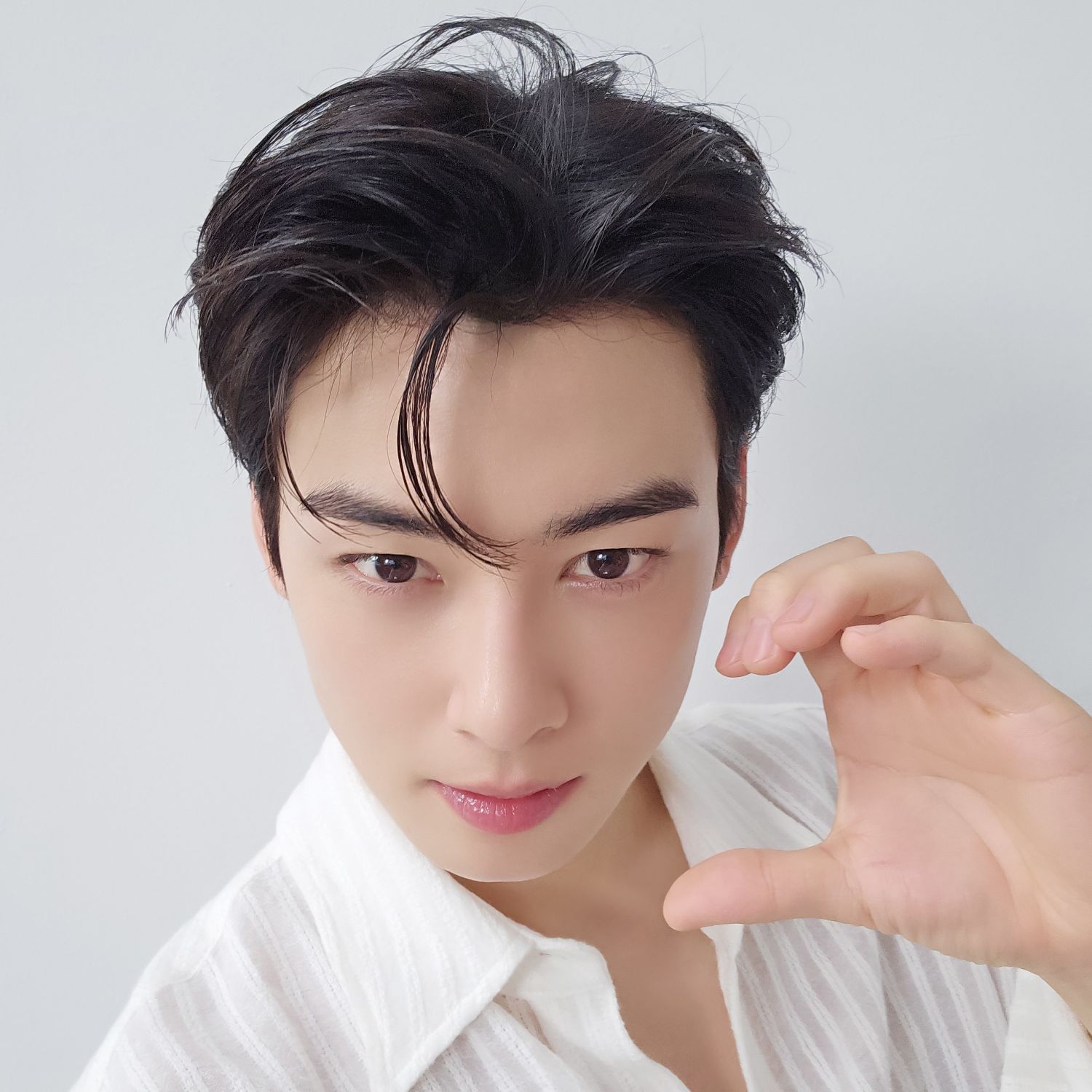 Latest photo of Eunwoo (ASTRO)